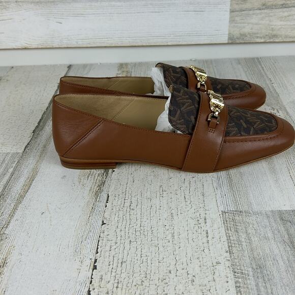 Michael Kors Tiffanie Women’s 6.5 Brown Leather gold Logo slip-on Loafer Flats - Picture 6 of 10